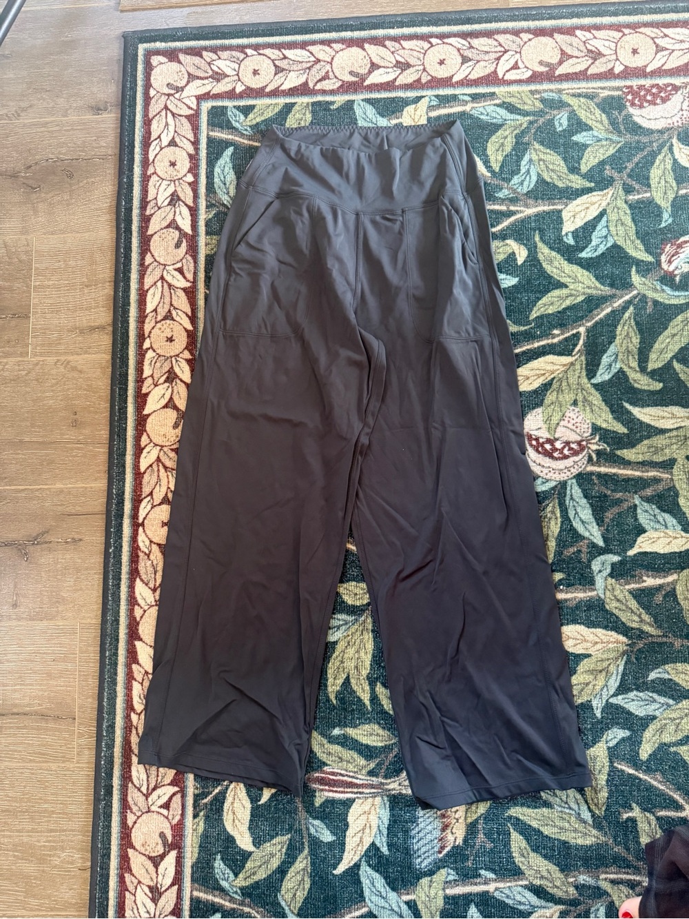 Women's Wide-Leg Pull-On Pants - grey